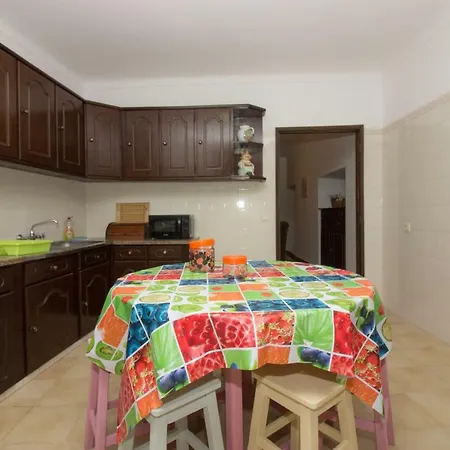 Casa Da Vila Alta * Alenquer